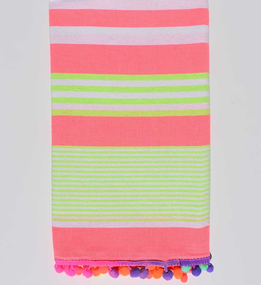 Serviette de plage rose fluo rayée vert fluo et blanc  - 1