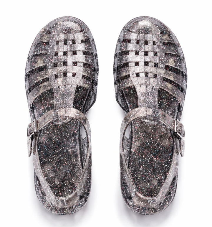 Sandalias negras brillantes